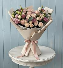 Букет цветов из:  Розы и Лизиантусы в Верхней Хаве