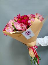 Букет цветов из:  Альстромерии в Верхней Хаве