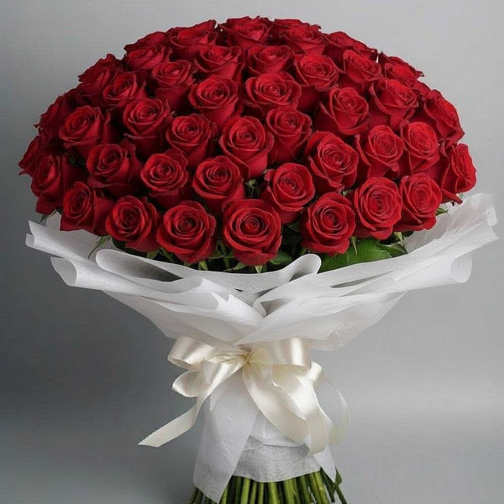 Букет 101 Красная роза Блэк Мэджик в Верхней Хаве