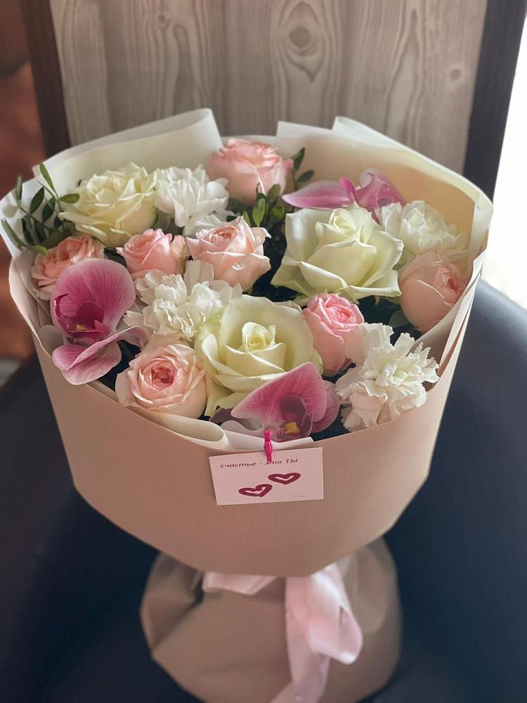 Букет цветов из: Орхидеи, Розы и Гвоздики в Верхней Хаве