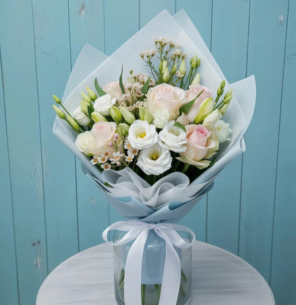 Букет цветов из: Розы и Лизиантусы в Верхней Хаве