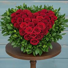 Цветочная композиция из Розы в виде сердца в Верхней Хаве