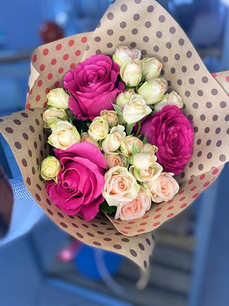 Букет цветов из: Розы в Верхней Хаве