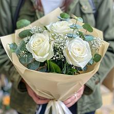 Букет цветов из:  Розы в Верхней Хаве