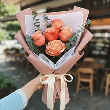 Букет цветов из:  Розы в Верхней Хаве