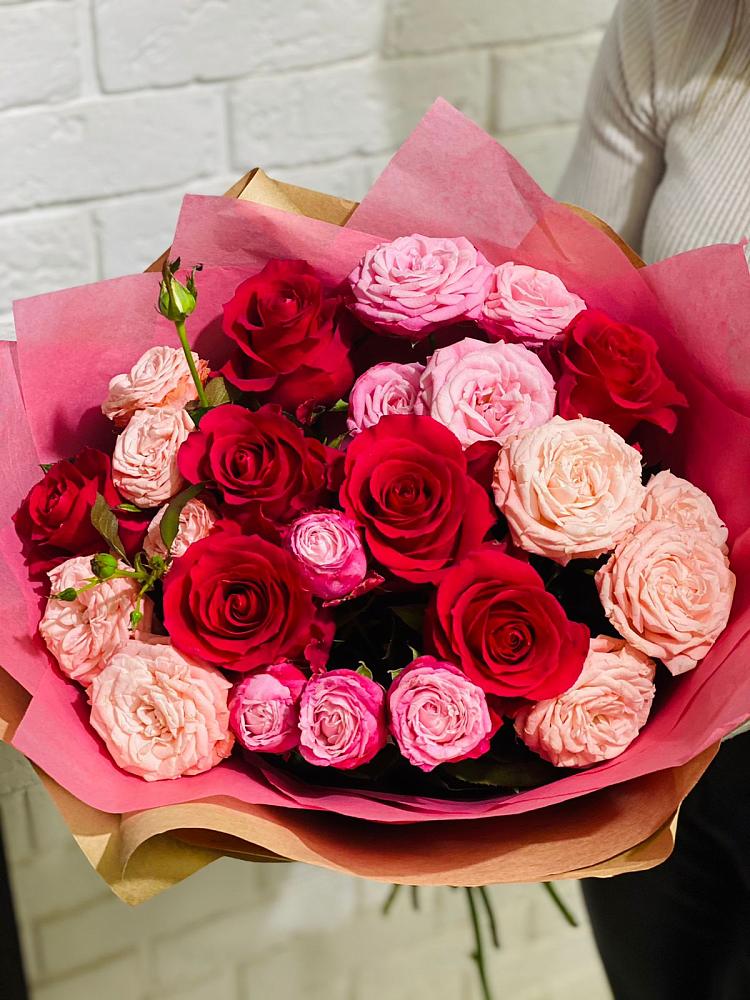 Букет цветов из: Розы в Верхней Хаве