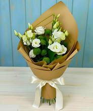 Букет цветов из:  Хризантемы и Лизиантусы в Верхней Хаве