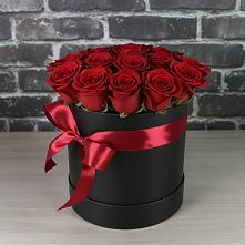 Цветочная композиция из Розы в шляпной коробке в Верхней Хаве