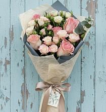 Букет цветов из:  Розы в Верхней Хаве