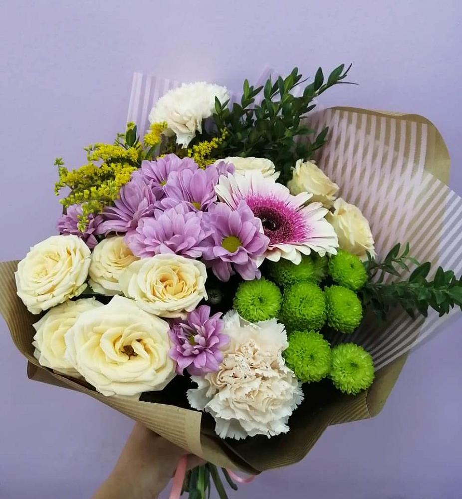 Букет цветов из: Хризантемы, Розы, Гвоздики и Герберы в Верхней Хаве