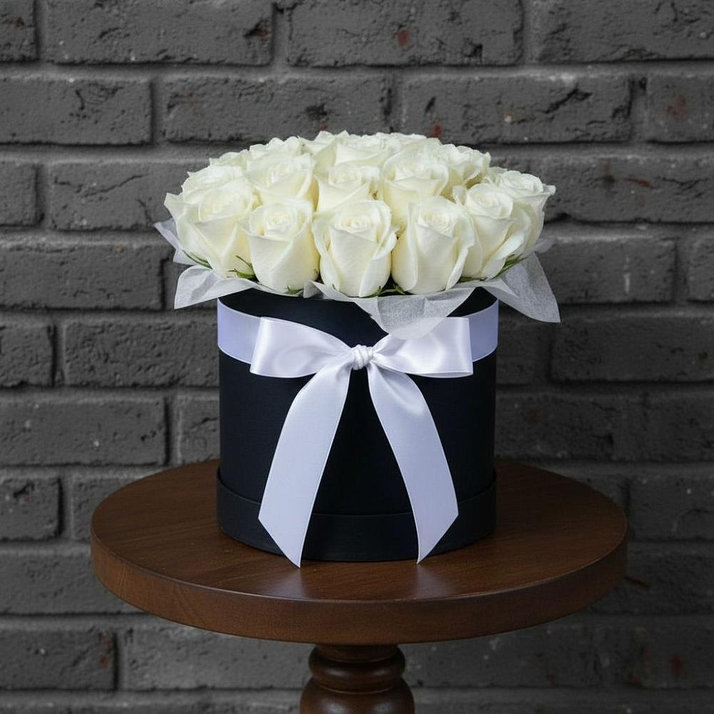 Цветочная композиция из Розы в шляпной коробке в Верхней Хаве