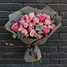 Букет цветов из:  Розы в Верхней Хаве